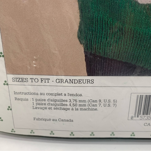 Vintage Spinrite CHRISTMAS Knit Child's Vest KIT Yarn New Old Stock - Picture 3 of 6